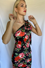 Floral Elegance One-Shoulder Maxi Dress