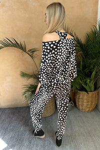 Spot-on animal print leisure set